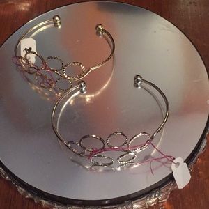 New One Diamond cut circle of life bracelet